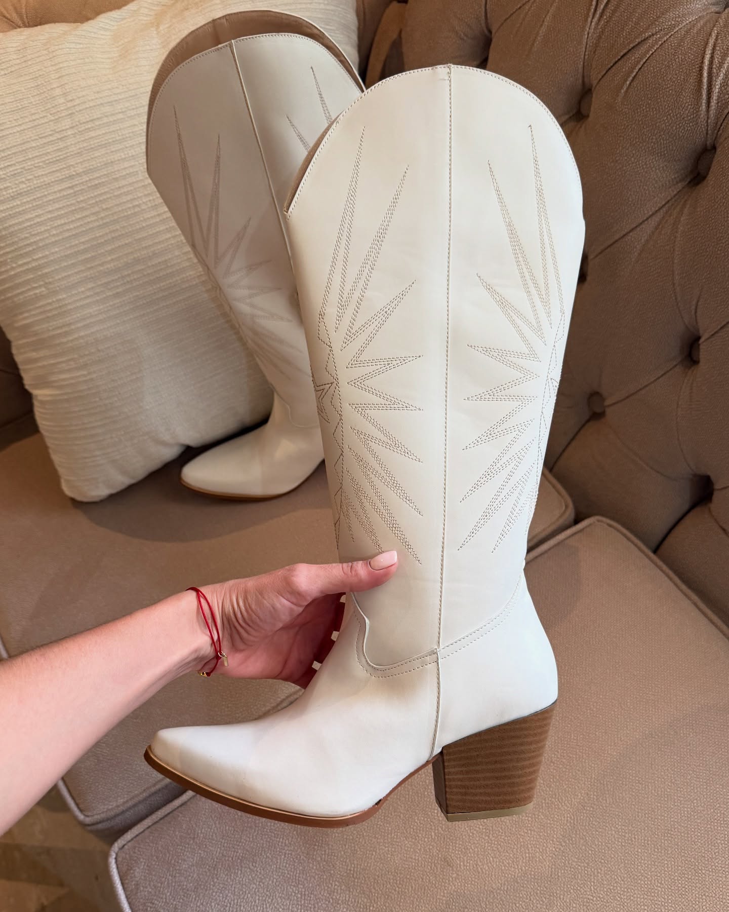 Bota vaquera late